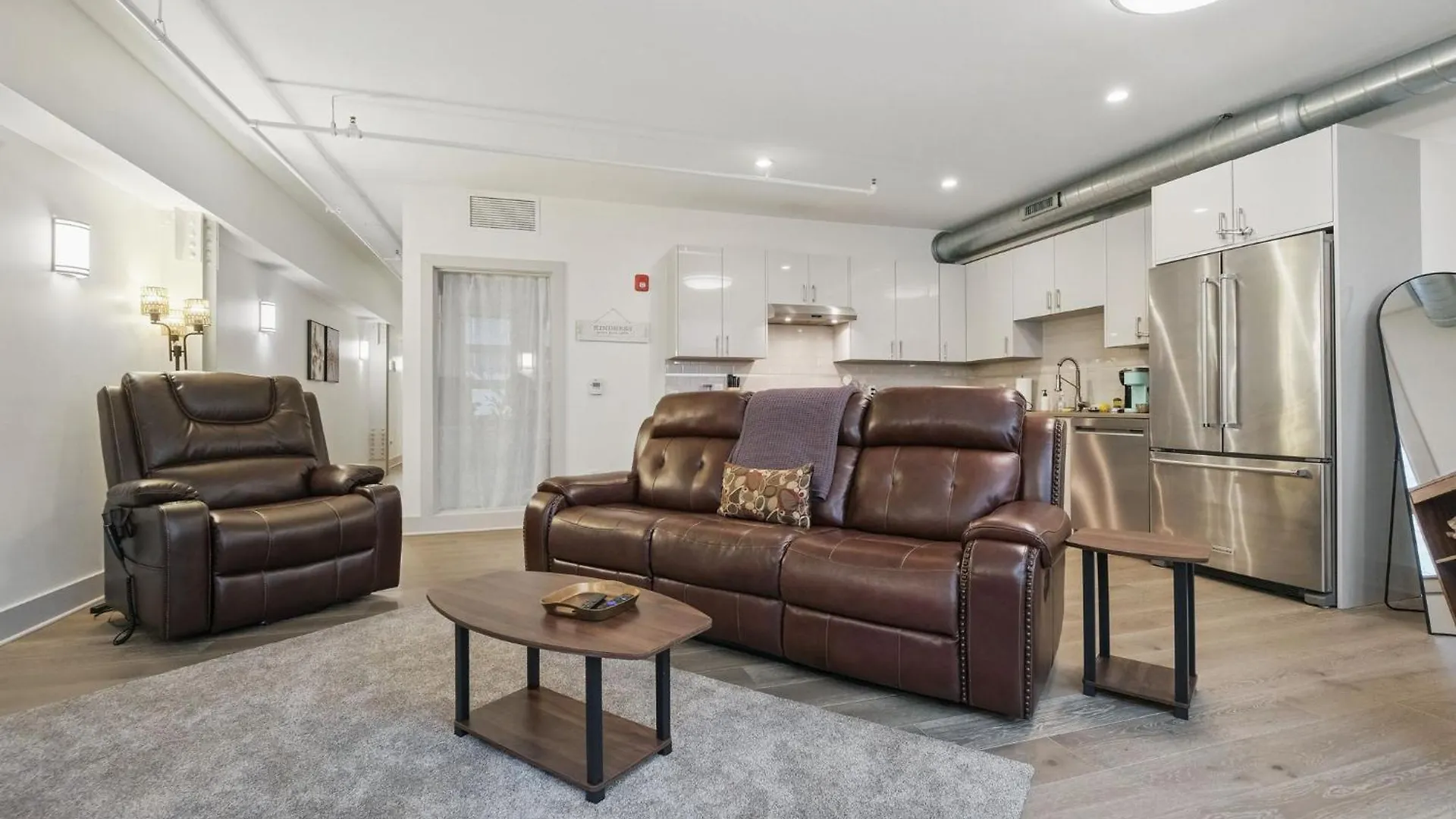 Apartment 2Br Downtown Pittsburgh - Free Gym, Wifi & Close To Sports Venue